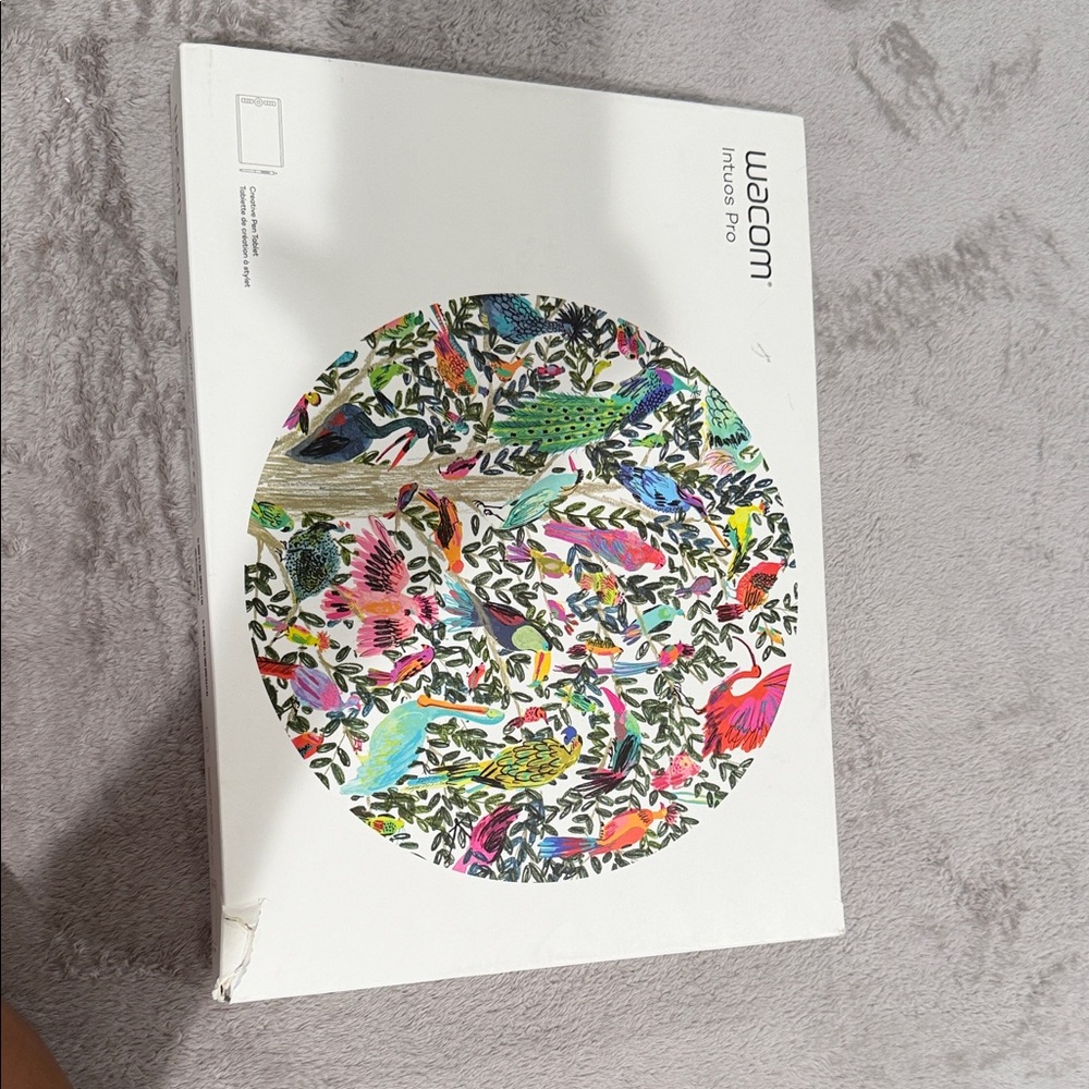 Wacom Intuos Pro Tablet Box - Picture 2 of 5